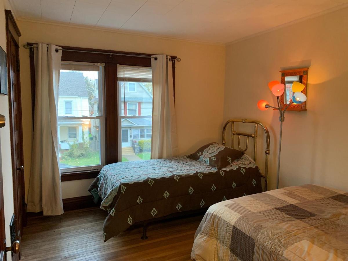 Wanderfalls Guesthouse & Hostel Niagara Falls Exterior photo