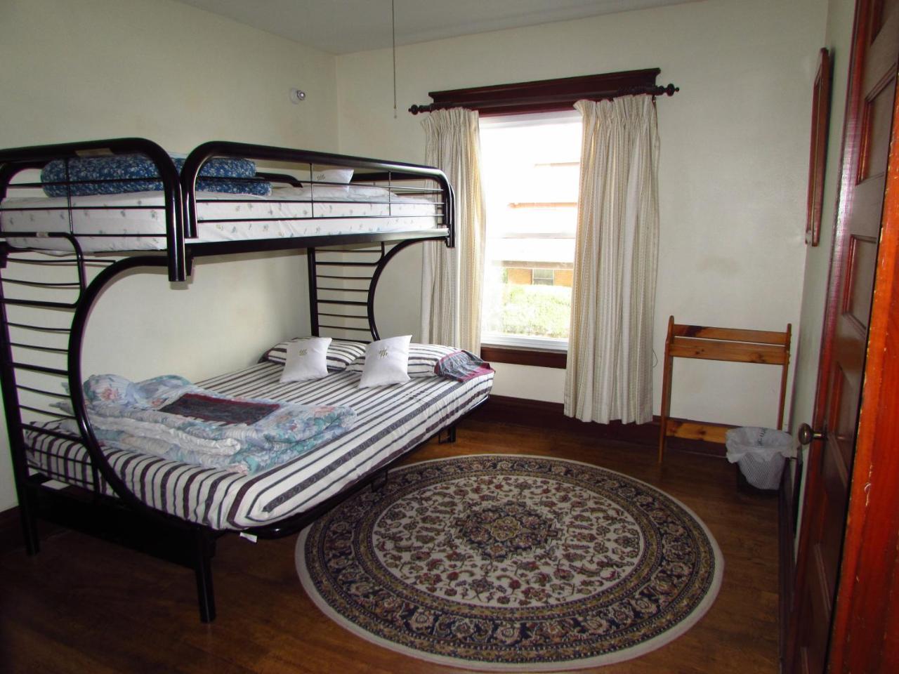 Wanderfalls Guesthouse & Hostel Niagara Falls Exterior photo
